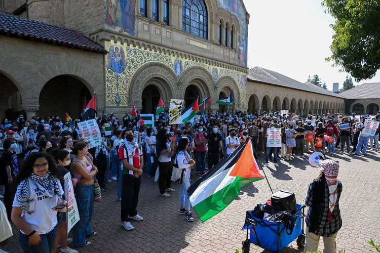 ABD Üniversitelerinde "Gazze" Protestoları Yayılıyor: İsrail'e Silah Satışına Karşı Mücadele 30